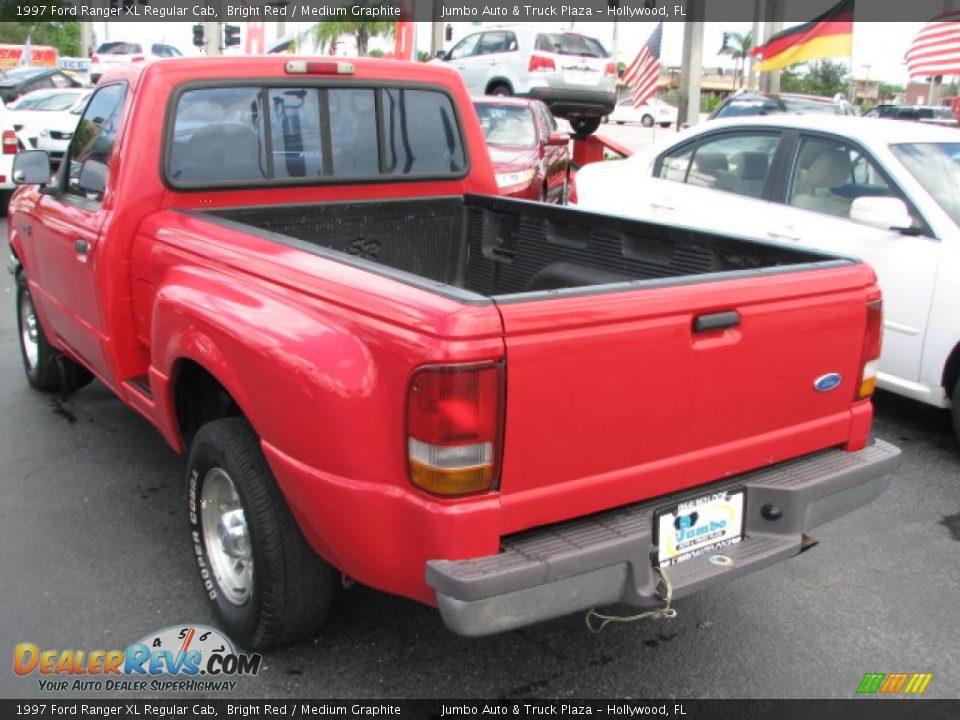 1997 Ford Ranger XL Regular Cab Bright Red / Medium Graphite Photo #7