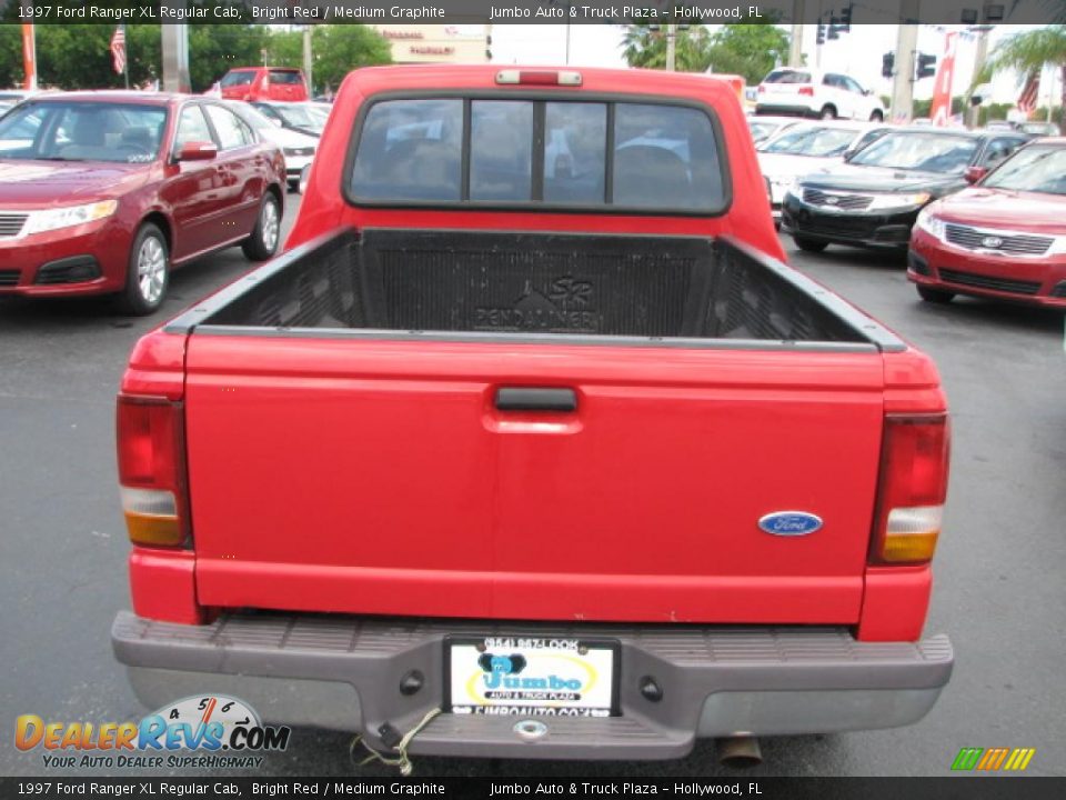 1997 Ford Ranger XL Regular Cab Bright Red / Medium Graphite Photo #8