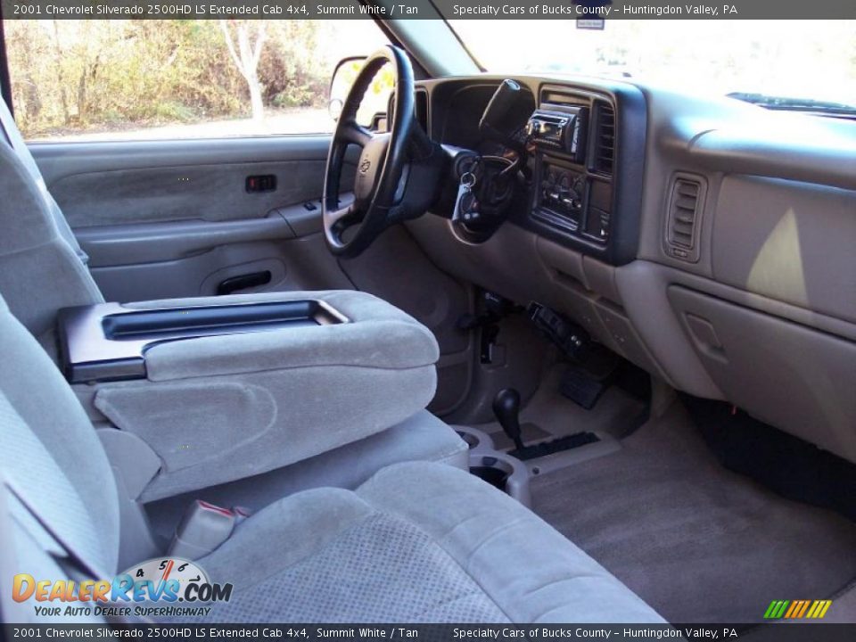 2001 Chevrolet Silverado 2500HD LS Extended Cab 4x4 Summit White / Tan Photo #30