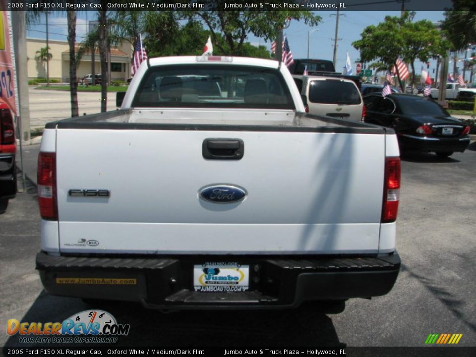 2006 Ford F150 XL Regular Cab Oxford White / Medium/Dark Flint Photo #8
