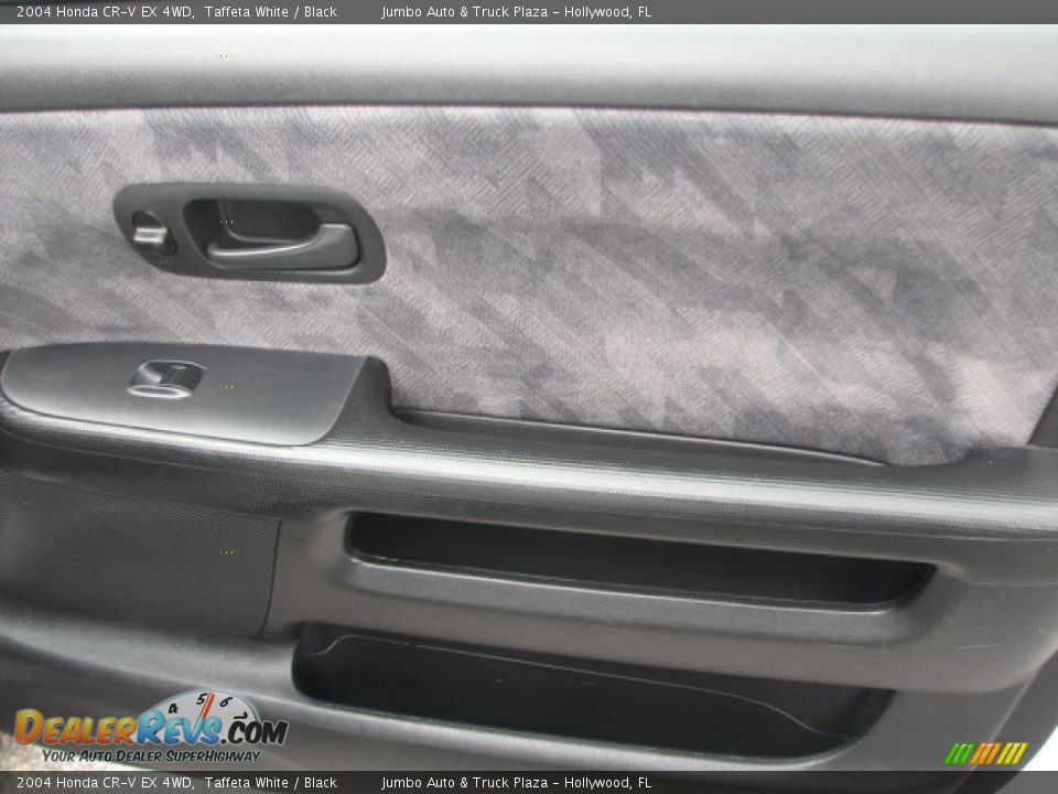 Door Panel of 2004 Honda CR-V EX 4WD Photo #14