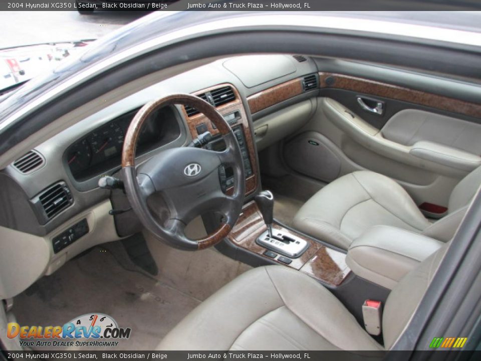 Beige Interior - 2004 Hyundai XG350 L Sedan Photo #19