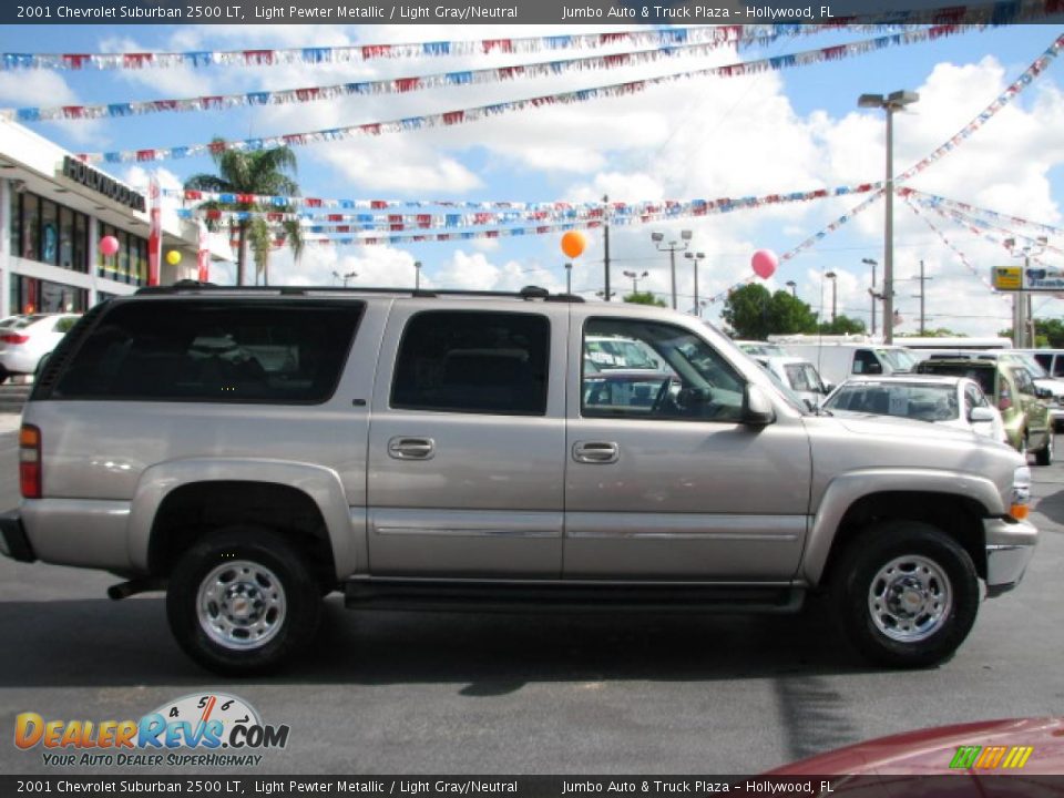 Light Pewter Metallic 2001 Chevrolet Suburban 2500 LT Photo #12