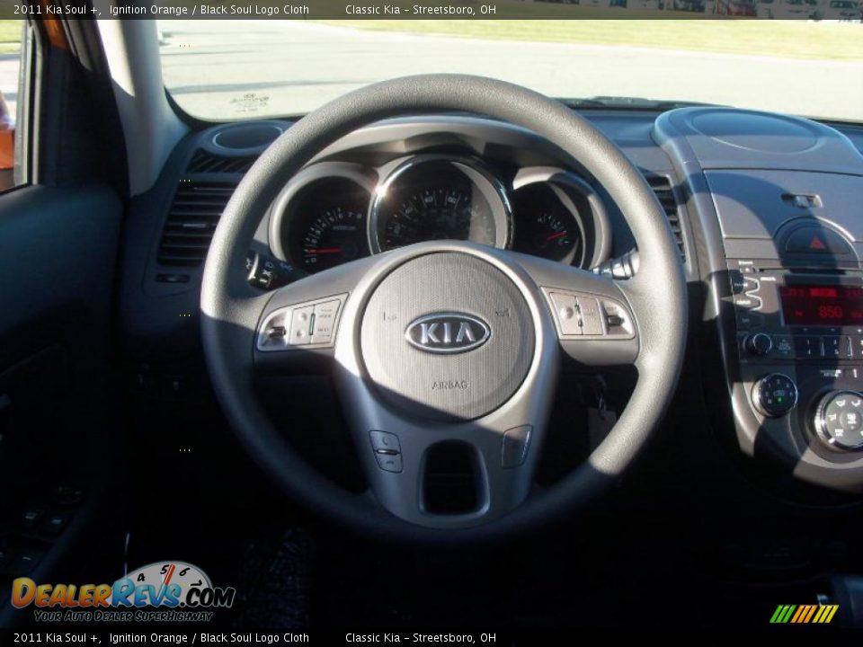 2011 Kia Soul + Ignition Orange / Black Soul Logo Cloth Photo #16