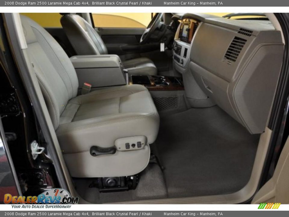2008 Dodge Ram 2500 Laramie Mega Cab 4x4 Brilliant Black Crystal Pearl / Khaki Photo #15