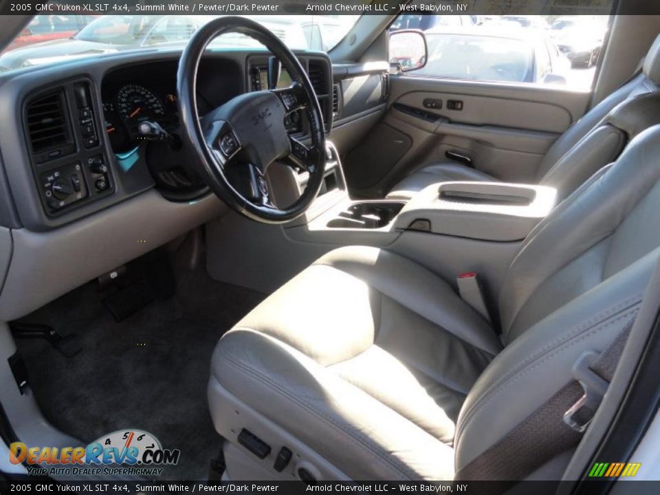 Pewter/Dark Pewter Interior - 2005 GMC Yukon XL SLT 4x4 Photo #10