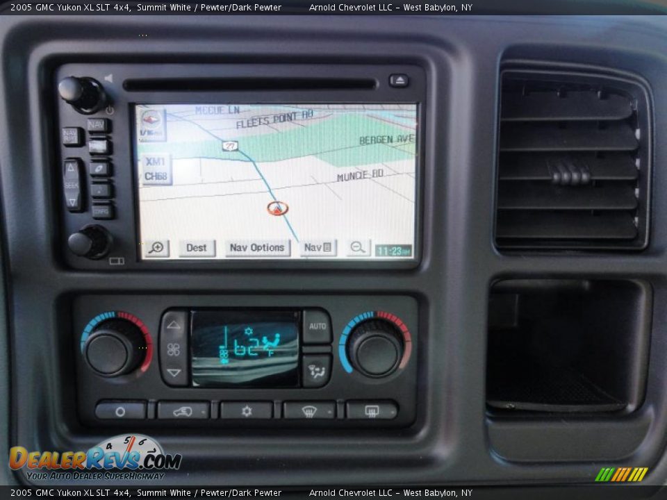 Navigation of 2005 GMC Yukon XL SLT 4x4 Photo #13