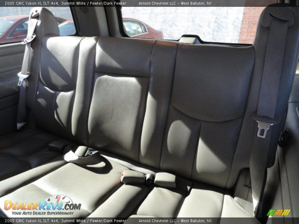 Pewter/Dark Pewter Interior - 2005 GMC Yukon XL SLT 4x4 Photo #15