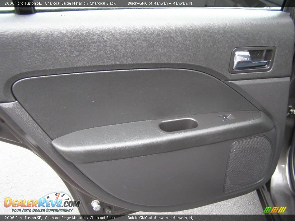 2006 Ford Fusion SE Charcoal Beige Metallic / Charcoal Black Photo #15