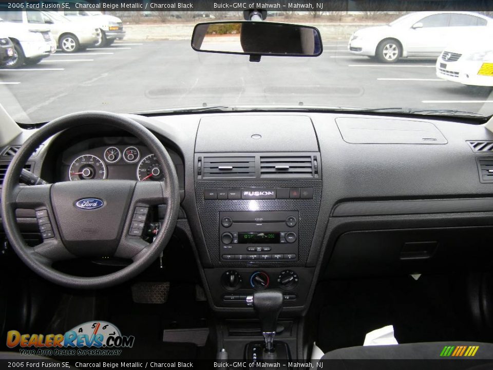 2006 Ford Fusion SE Charcoal Beige Metallic / Charcoal Black Photo #17