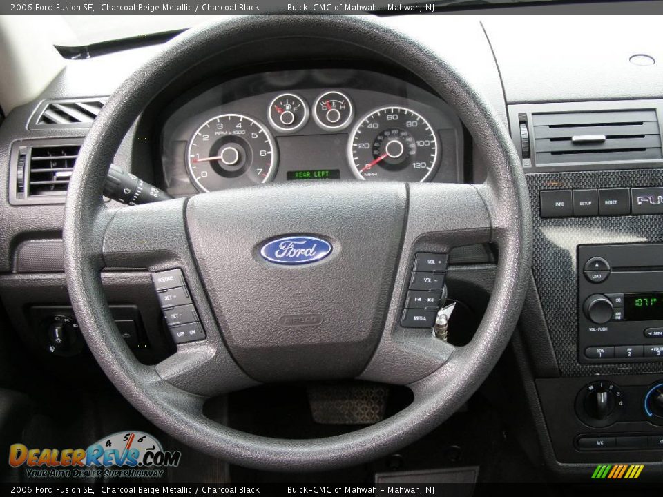 2006 Ford Fusion SE Charcoal Beige Metallic / Charcoal Black Photo #18