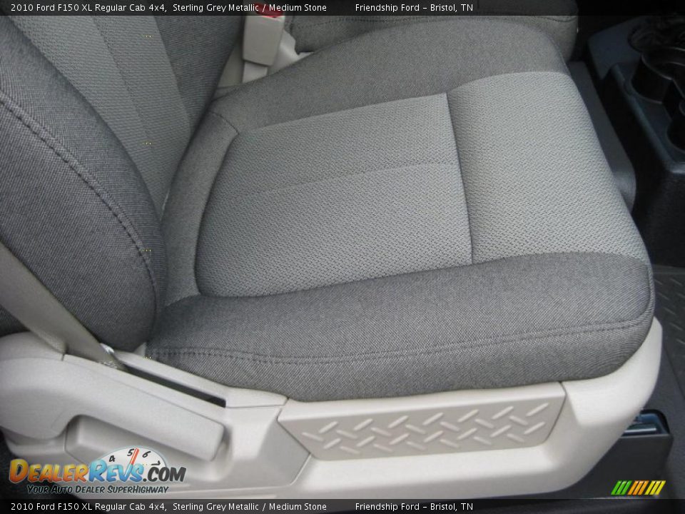 Medium Stone Interior - 2010 Ford F150 XL Regular Cab 4x4 Photo #17