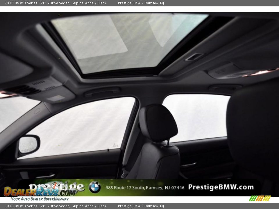 2010 BMW 3 Series 328i xDrive Sedan Alpine White / Black Photo #12