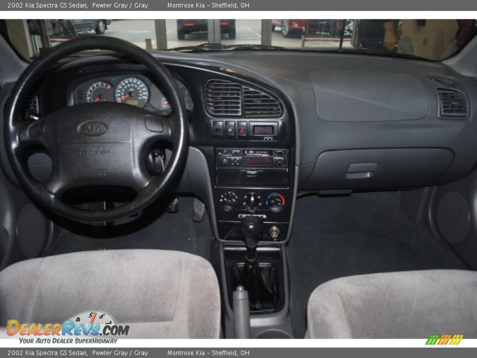 Gray Interior - 2002 Kia Spectra GS Sedan Photo #12