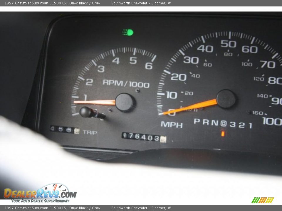 1997 Chevrolet Suburban C1500 LS Onyx Black / Gray Photo #9