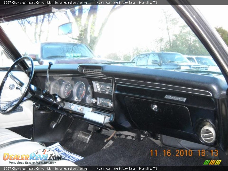 1967 Chevrolet Impala Convertible Butternut Yellow / White Photo #36