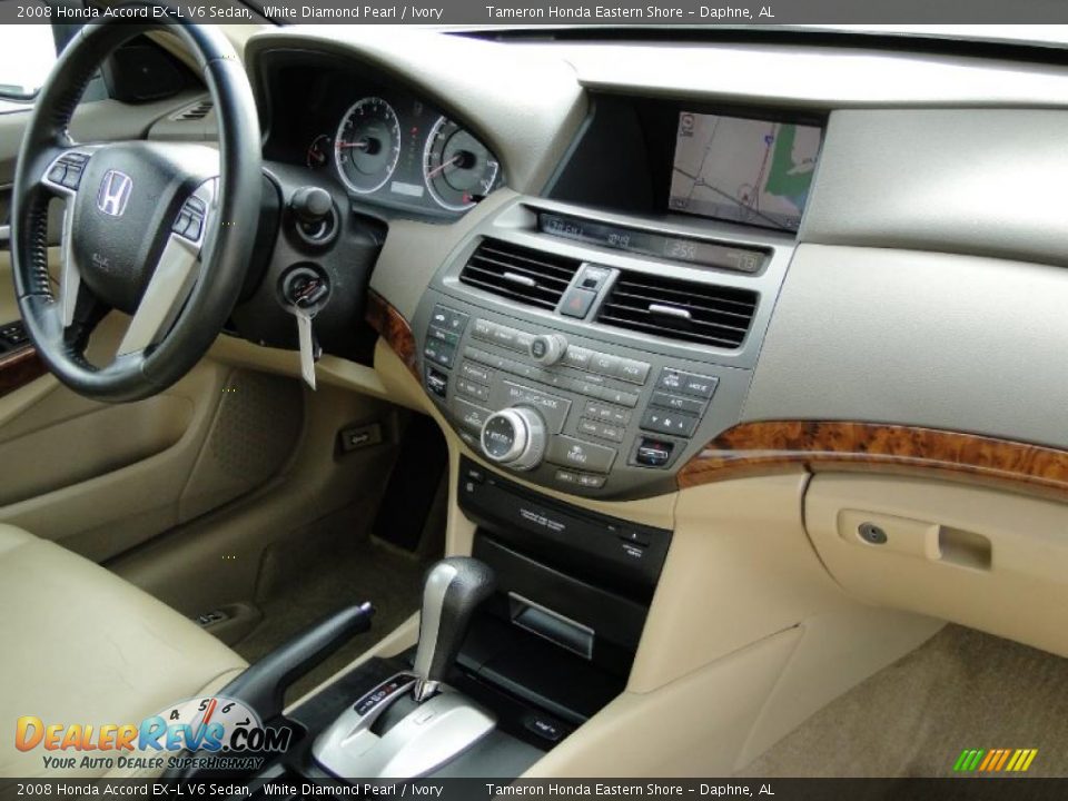 2008 Honda Accord EX-L V6 Sedan White Diamond Pearl / Ivory Photo #26