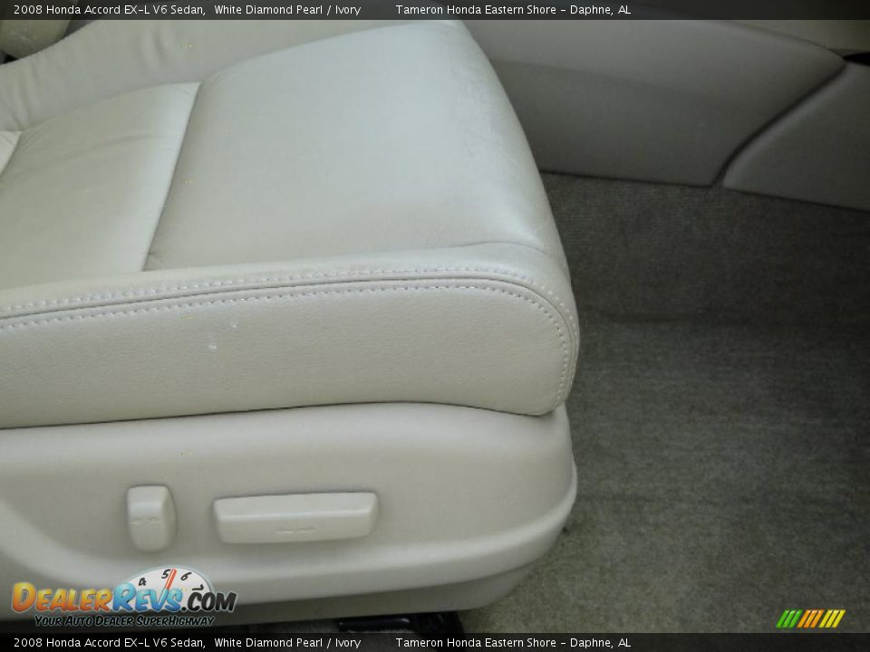 2008 Honda Accord EX-L V6 Sedan White Diamond Pearl / Ivory Photo #28