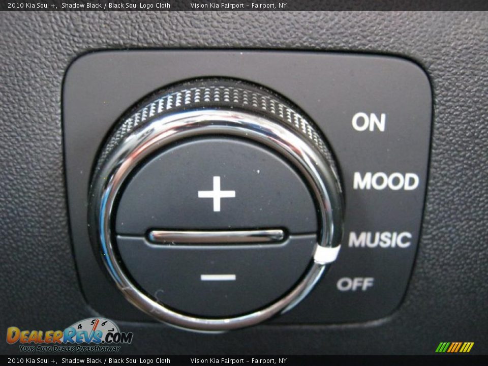 Controls of 2010 Kia Soul + Photo #29