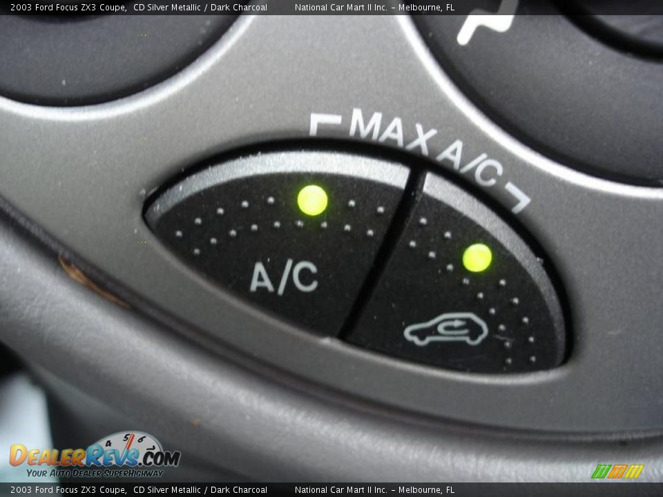 Controls of 2003 Ford Focus ZX3 Coupe Photo #15
