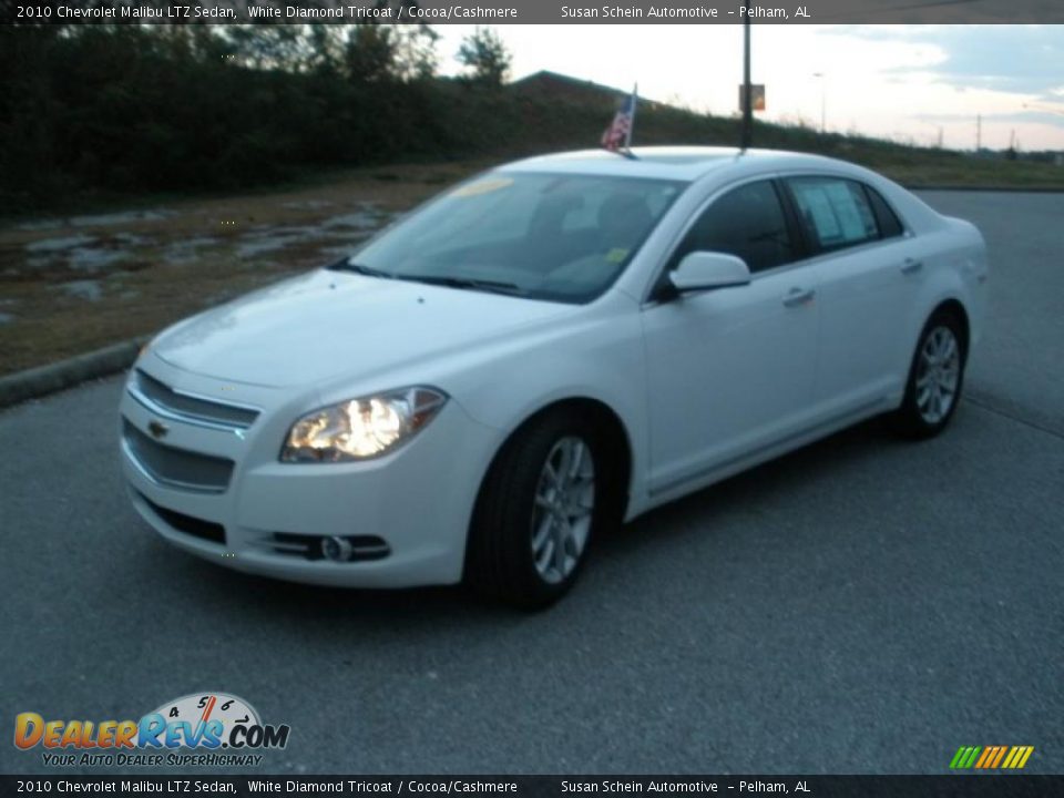 2010 Chevrolet Malibu LTZ Sedan White Diamond Tricoat / Cocoa/Cashmere Photo #1
