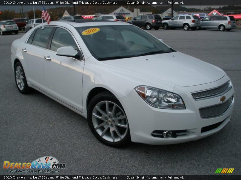 2010 Chevrolet Malibu LTZ Sedan White Diamond Tricoat / Cocoa/Cashmere Photo #7