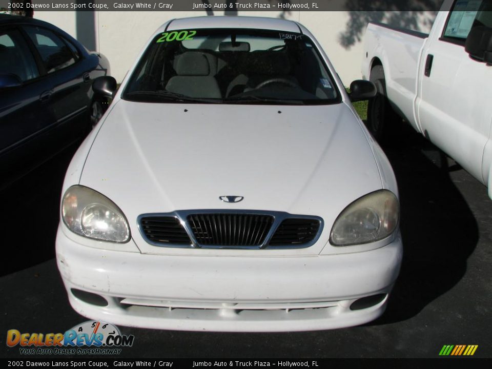 Galaxy White 2002 Daewoo Lanos Sport Coupe Photo #2