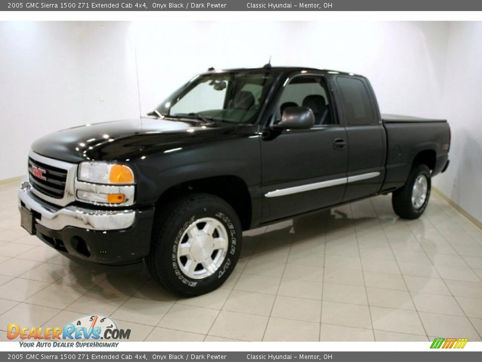 2005 GMC Sierra 1500 Z71 Extended Cab 4x4 Onyx Black / Dark Pewter Photo #3