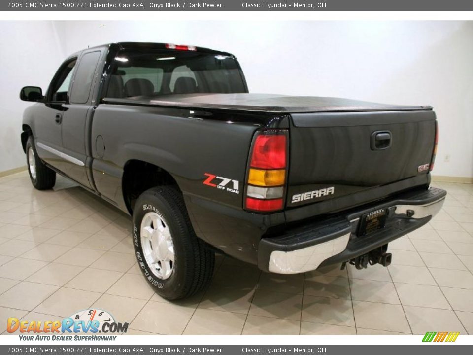 2005 GMC Sierra 1500 Z71 Extended Cab 4x4 Onyx Black / Dark Pewter Photo #5