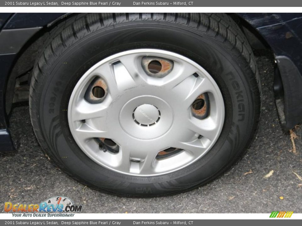 2001 Subaru Legacy L Sedan Wheel Photo #20