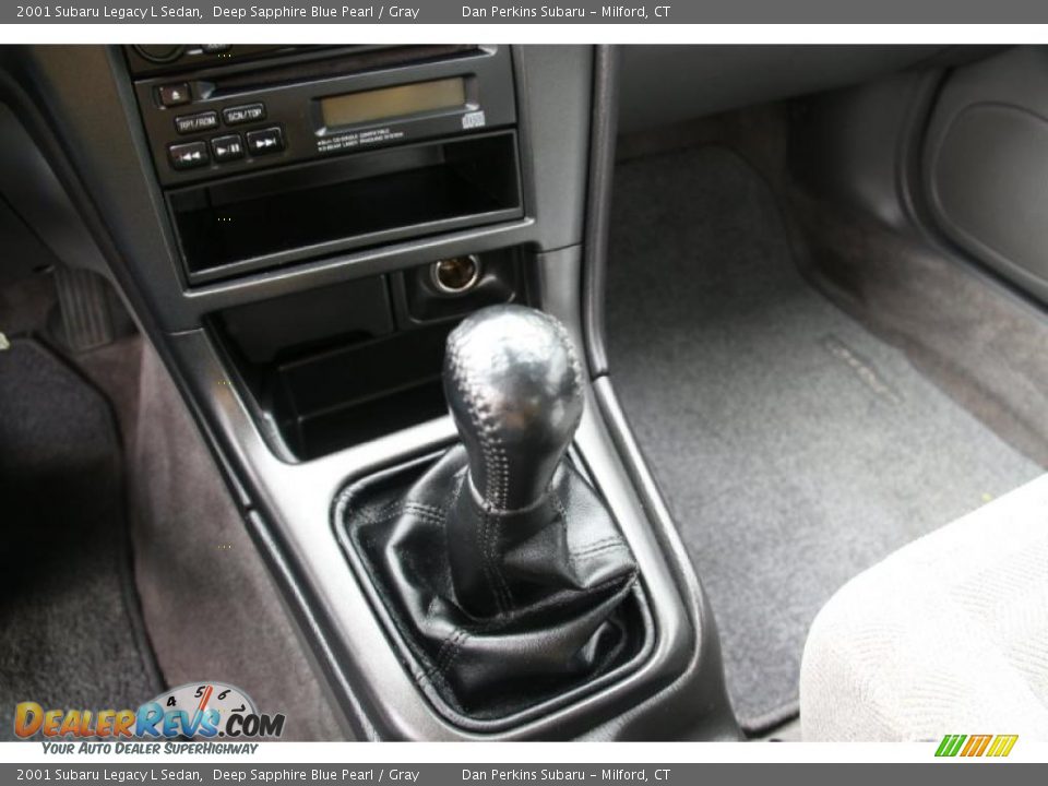 2001 Subaru Legacy L Sedan Shifter Photo #23