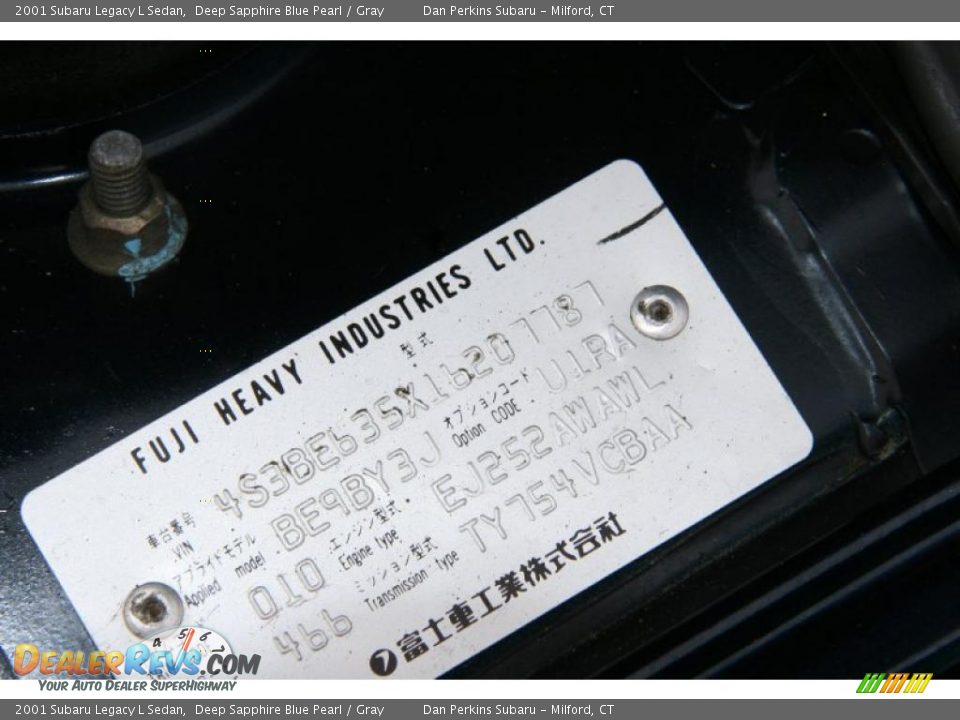 2001 Subaru Legacy L Sedan Deep Sapphire Blue Pearl / Gray Photo #26