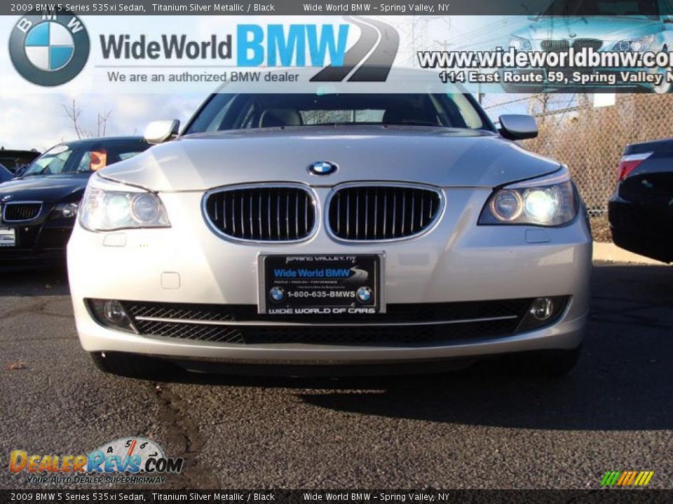 2009 BMW 5 Series 535xi Sedan Titanium Silver Metallic / Black Photo #2