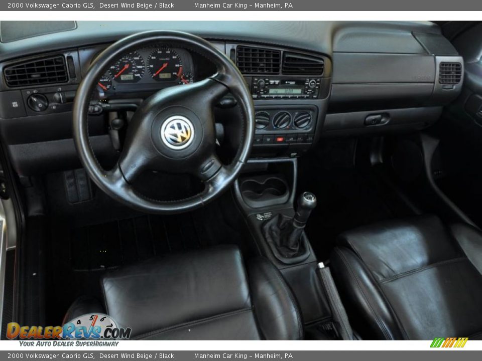 Dashboard of 2000 Volkswagen Cabrio GLS Photo #9