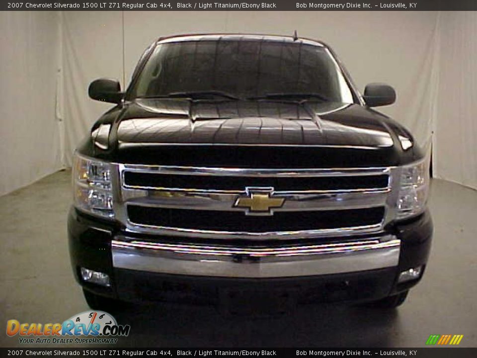2007 Chevrolet Silverado 1500 LT Z71 Regular Cab 4x4 Black / Light Titanium/Ebony Black Photo #2