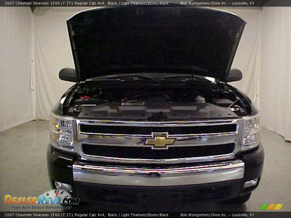 2007 Chevrolet Silverado 1500 LT Z71 Regular Cab 4x4 Black / Light Titanium/Ebony Black Photo #4
