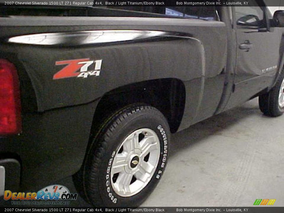 2007 Chevrolet Silverado 1500 LT Z71 Regular Cab 4x4 Black / Light Titanium/Ebony Black Photo #19