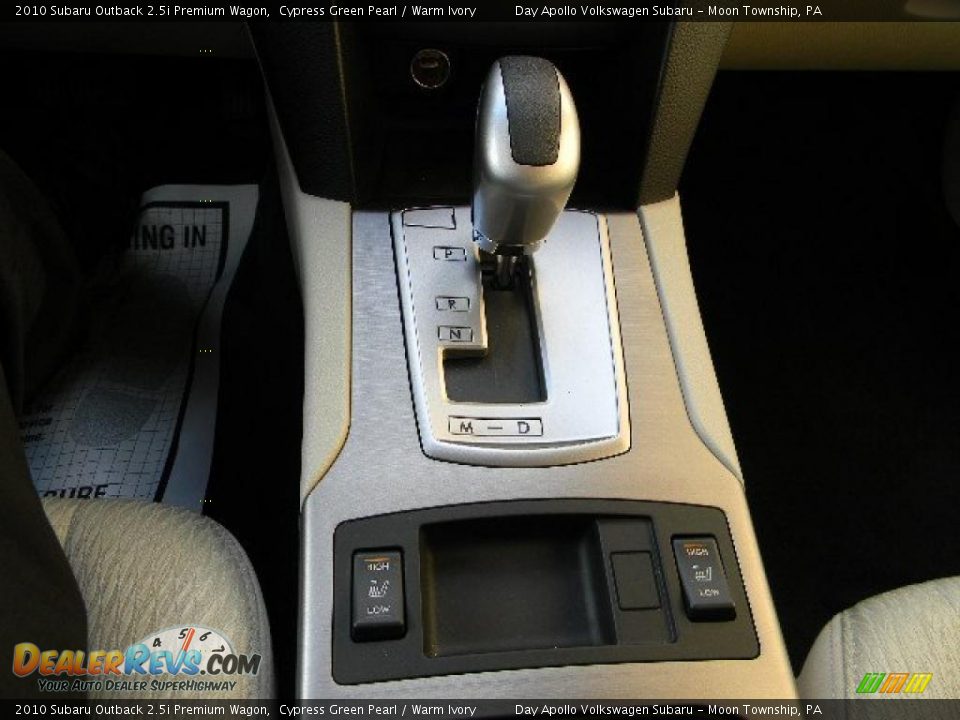 2010 Subaru Outback 2.5i Premium Wagon Shifter Photo #27