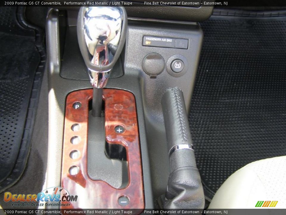 2009 Pontiac G6 GT Convertible Shifter Photo #14