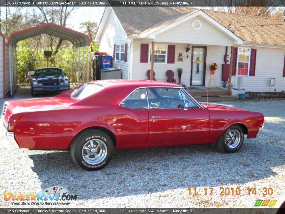 1966 Oldsmobile Cutlass Supreme Sedan Red / Red/Black Photo #2