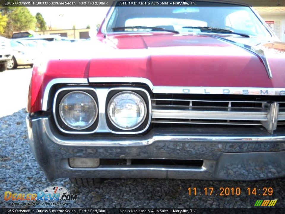 1966 Oldsmobile Cutlass Supreme Sedan Red / Red/Black Photo #4