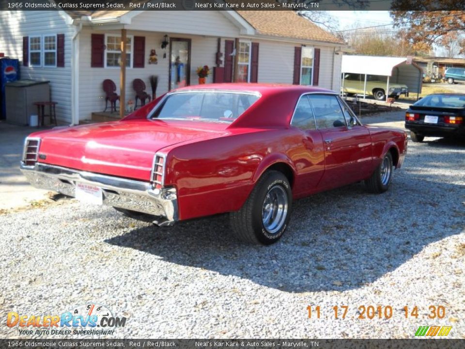 1966 Oldsmobile Cutlass Supreme Sedan Red / Red/Black Photo #14