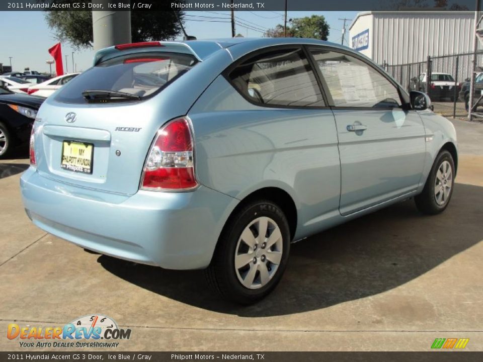2011 Hyundai Accent GS 3 Door Ice Blue / Gray Photo #3