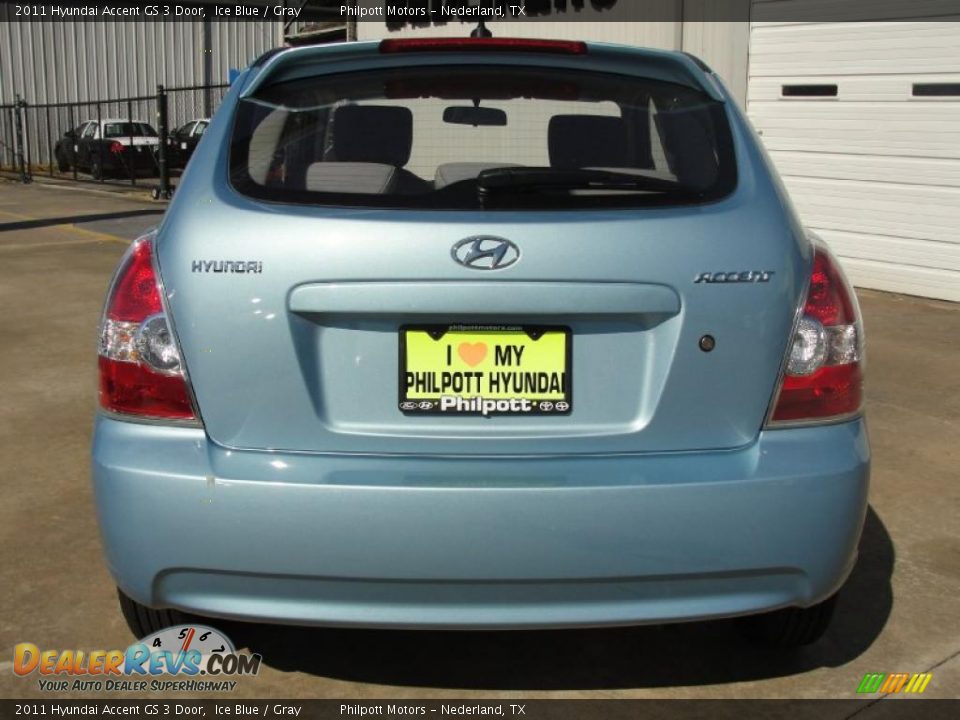 2011 Hyundai Accent GS 3 Door Ice Blue / Gray Photo #4