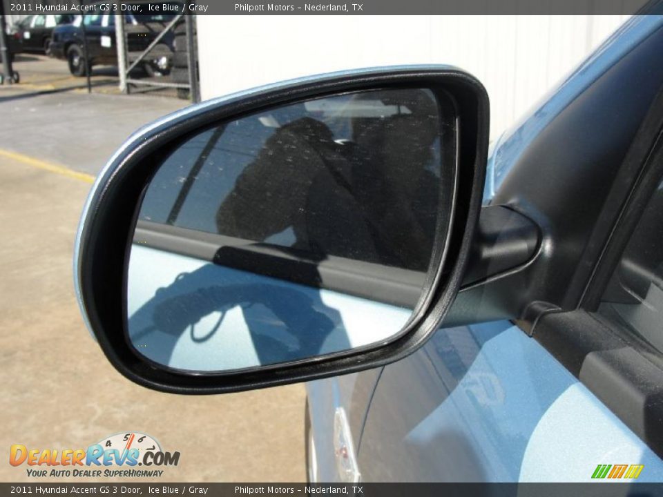 2011 Hyundai Accent GS 3 Door Ice Blue / Gray Photo #12