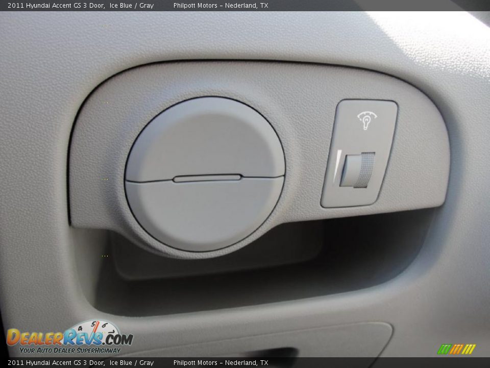 2011 Hyundai Accent GS 3 Door Ice Blue / Gray Photo #31