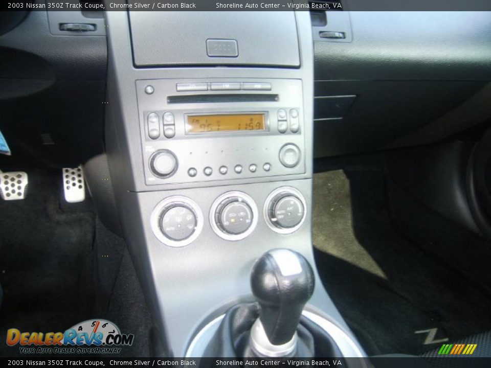2003 Nissan 350Z Track Coupe Chrome Silver / Carbon Black Photo #16
