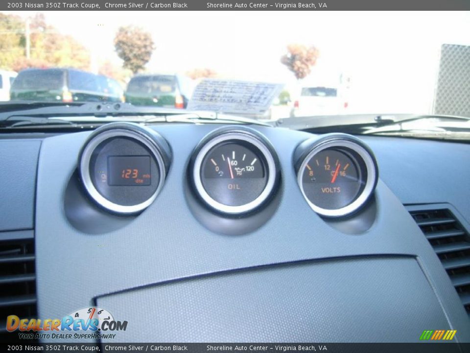 2003 Nissan 350Z Track Coupe Chrome Silver / Carbon Black Photo #17