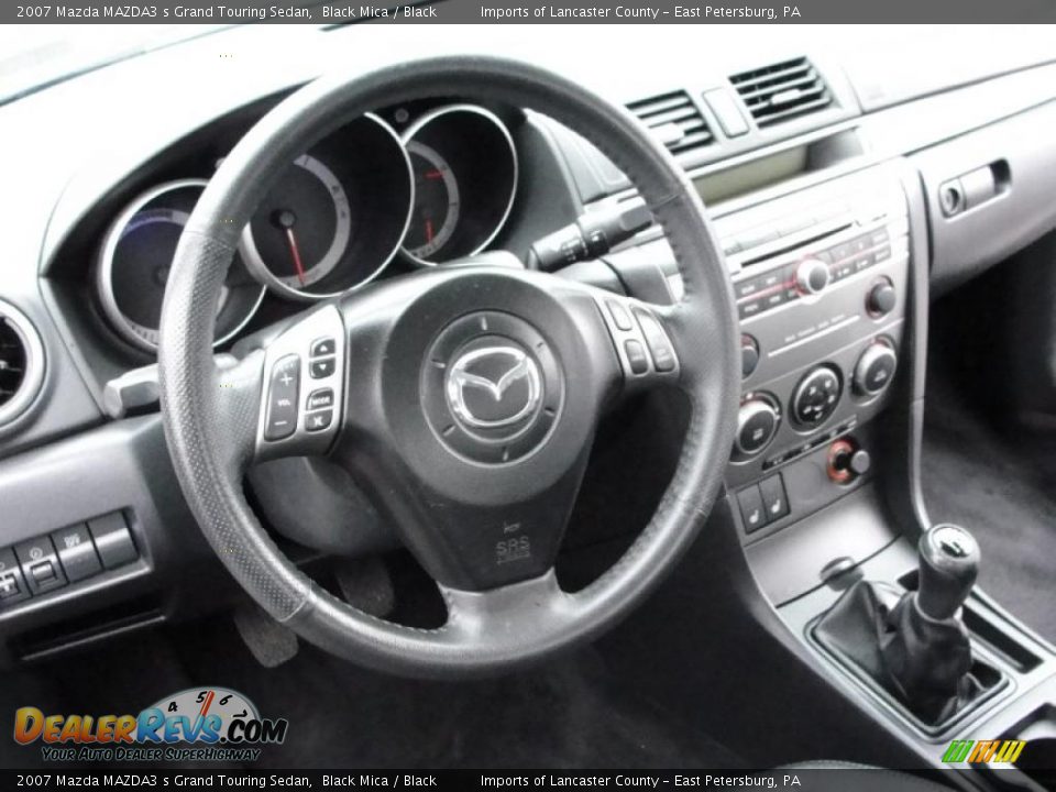 Dashboard of 2007 Mazda MAZDA3 s Grand Touring Sedan Photo #13