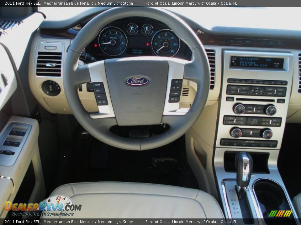 Dashboard of 2011 Ford Flex SEL Photo #10